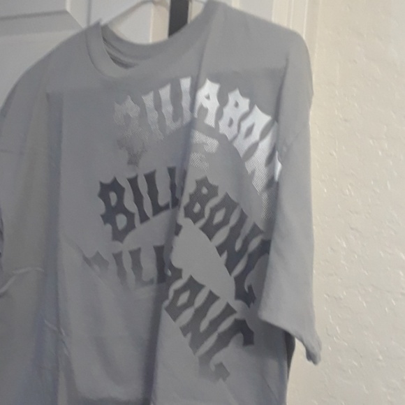 BillaBong Other - Mens Xlg new,no tag Billabong  t shirt grey new s